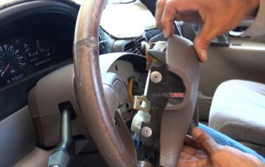 Как снять подушку безопасности на Kia Rio 3: Пошаговая инструкция по снятию подушки руля