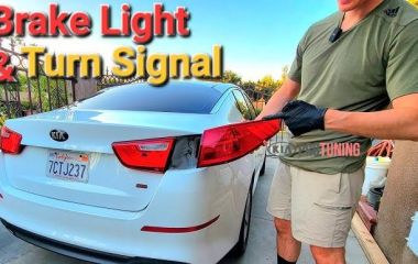 Замена ламп заднего фонаря и поворотника Kia Rio 3: пошаговая инструкция