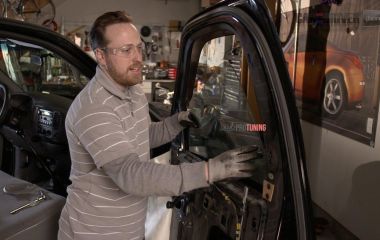 Как снять боковое стекло двери Kia Rio: пошаговая инструкция