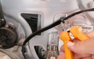 Замена заднего стекла Kia Sportage 3: Пошаговое руководство и советы