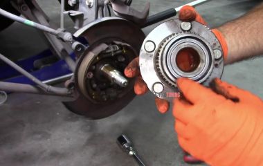 Замена передней ступицы и подшипника ступицы на Kia Sportage: пошаговое руководство