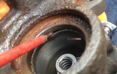 Замена тормозного поршня заднего суппорта Kia Rio 3: пошаговое руководство