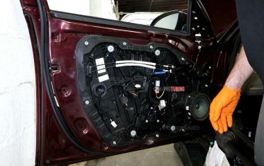 Как снять обшивку двери Kia Rio 4: пошаговое руководство и советы