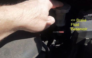 Какую тормозную жидкость заливать в Киа Рио? Рекомендации и советы