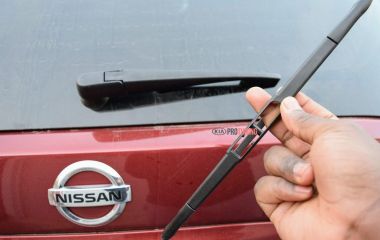 Как снять задний дворник на Киа Рио: Подробная инструкция и полезные советы